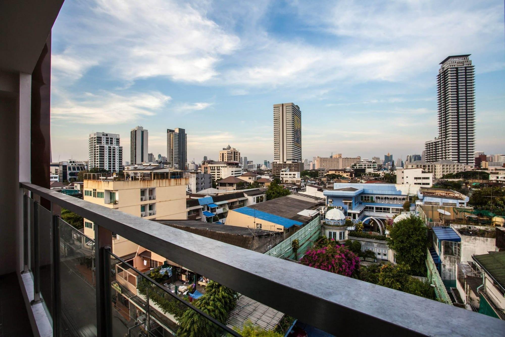 The Aim Sathorn Hotel Bangkok Exteriör bild