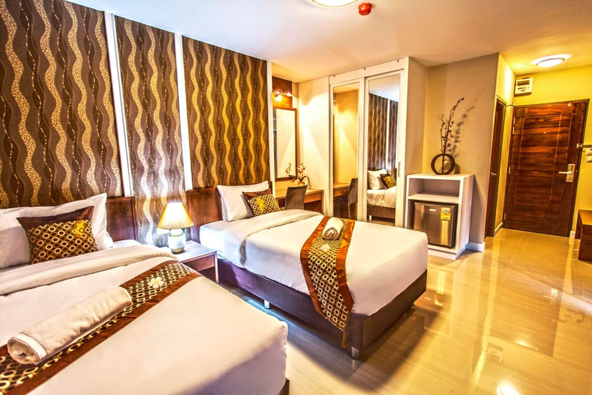 The Aim Sathorn Hotel Bangkok Exteriör bild