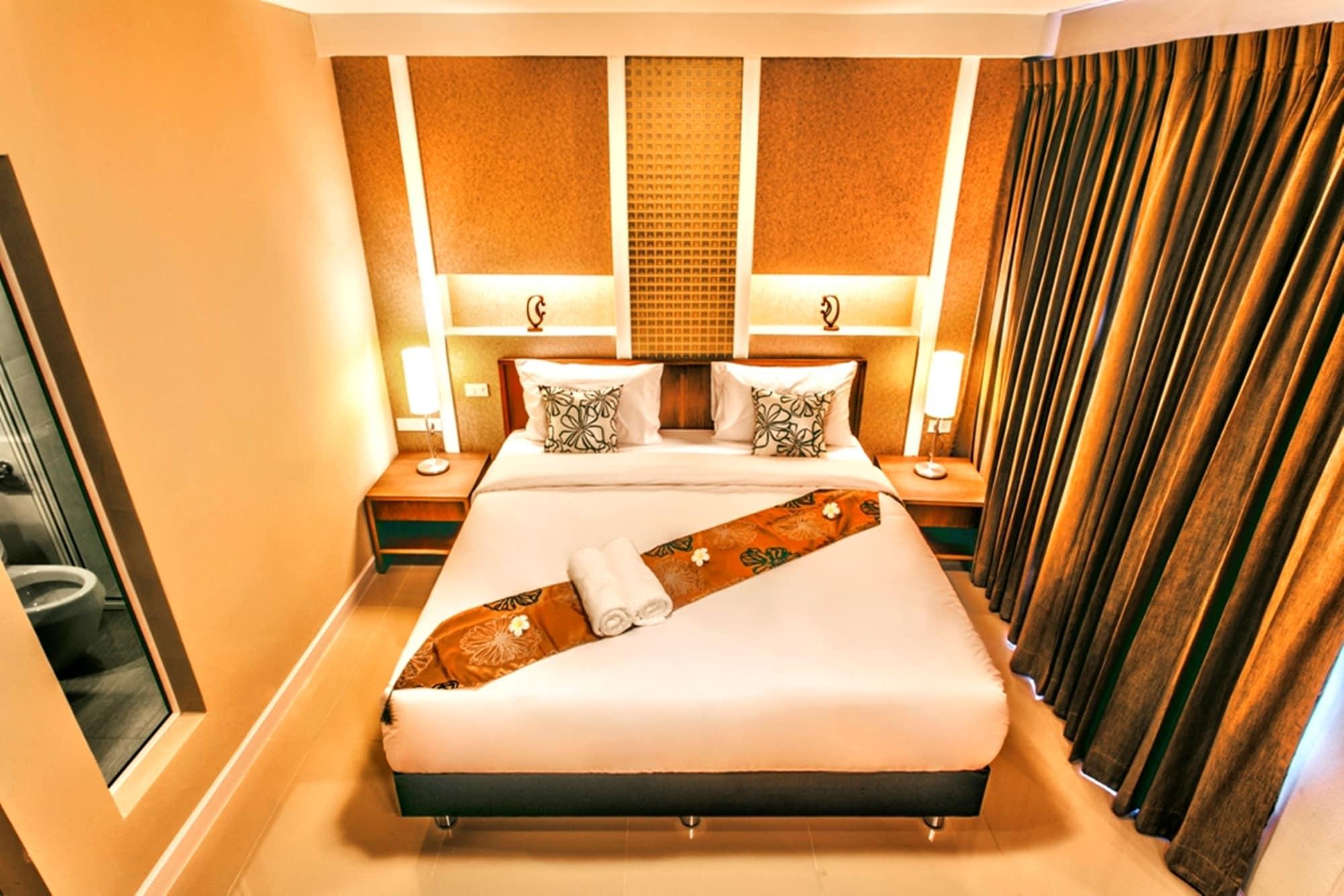 The Aim Sathorn Hotel Bangkok Exteriör bild