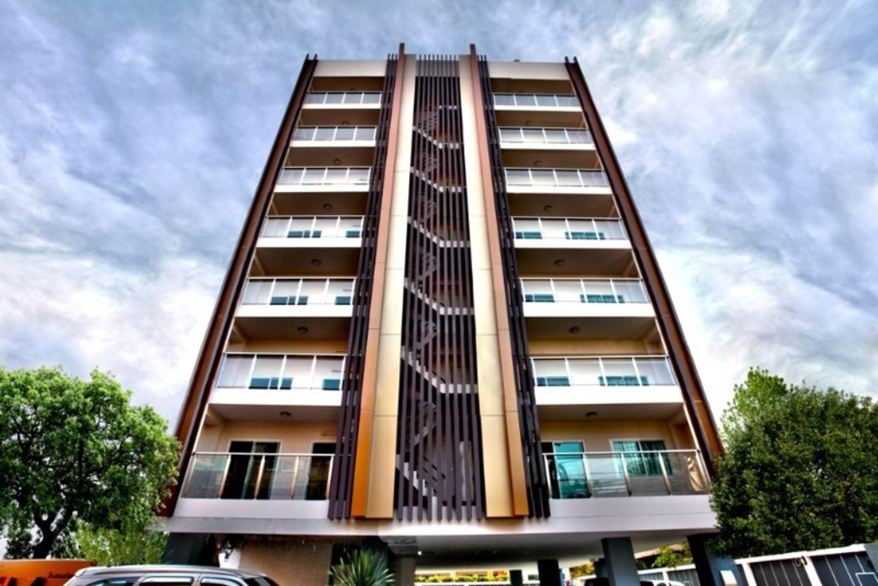 The Aim Sathorn Hotel Bangkok Exteriör bild